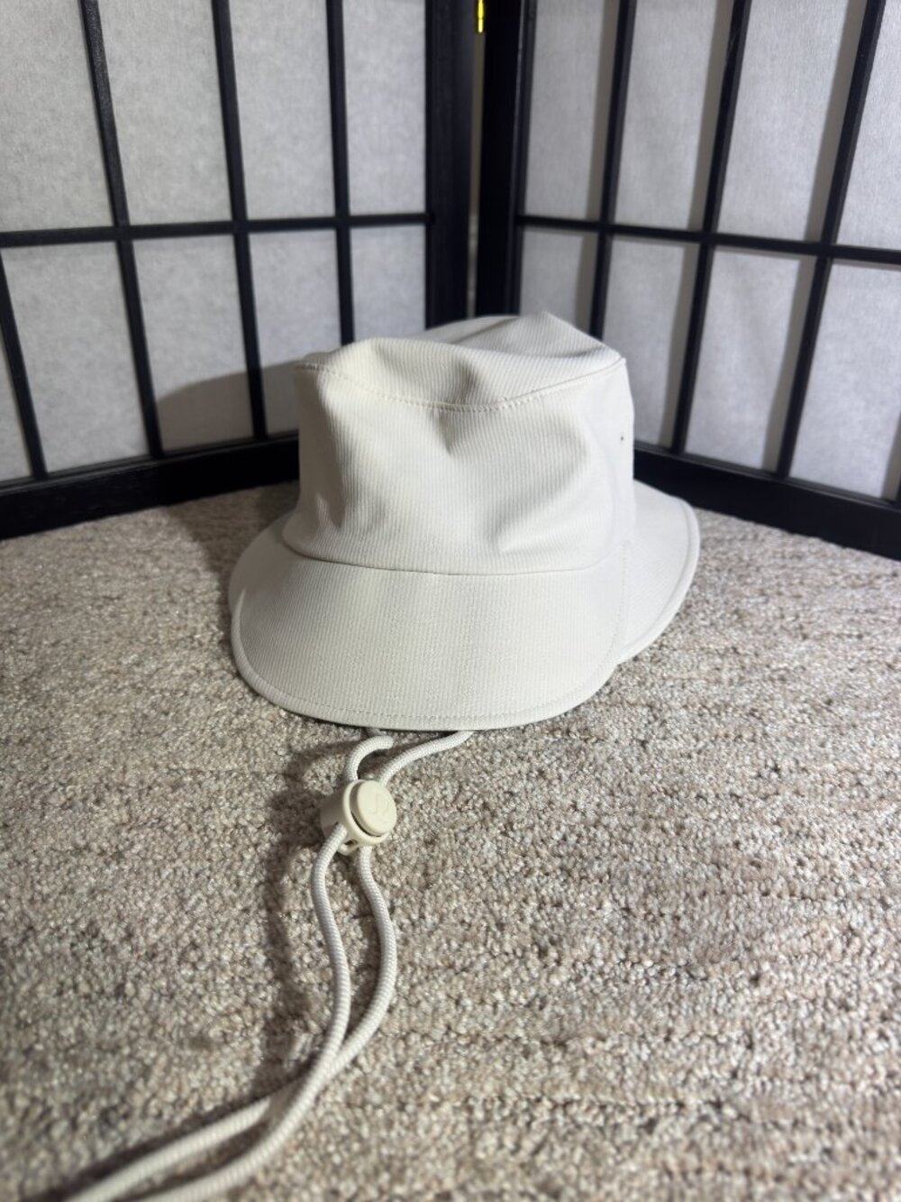 NWT Lululemon | Bucket Hat w/ Adjustable Strap | Off White